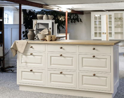 CABINET REFINISHING